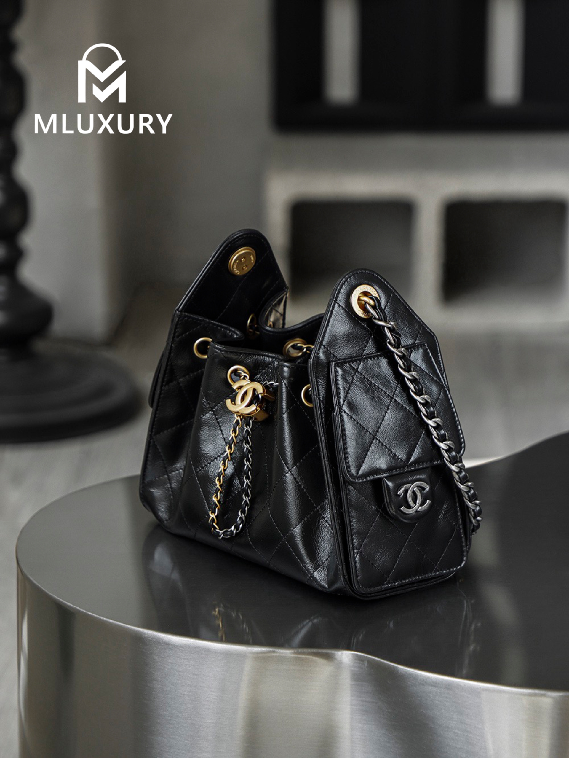 CHANEL 25bag mini, 26C New Season Oil-Waxed Leather