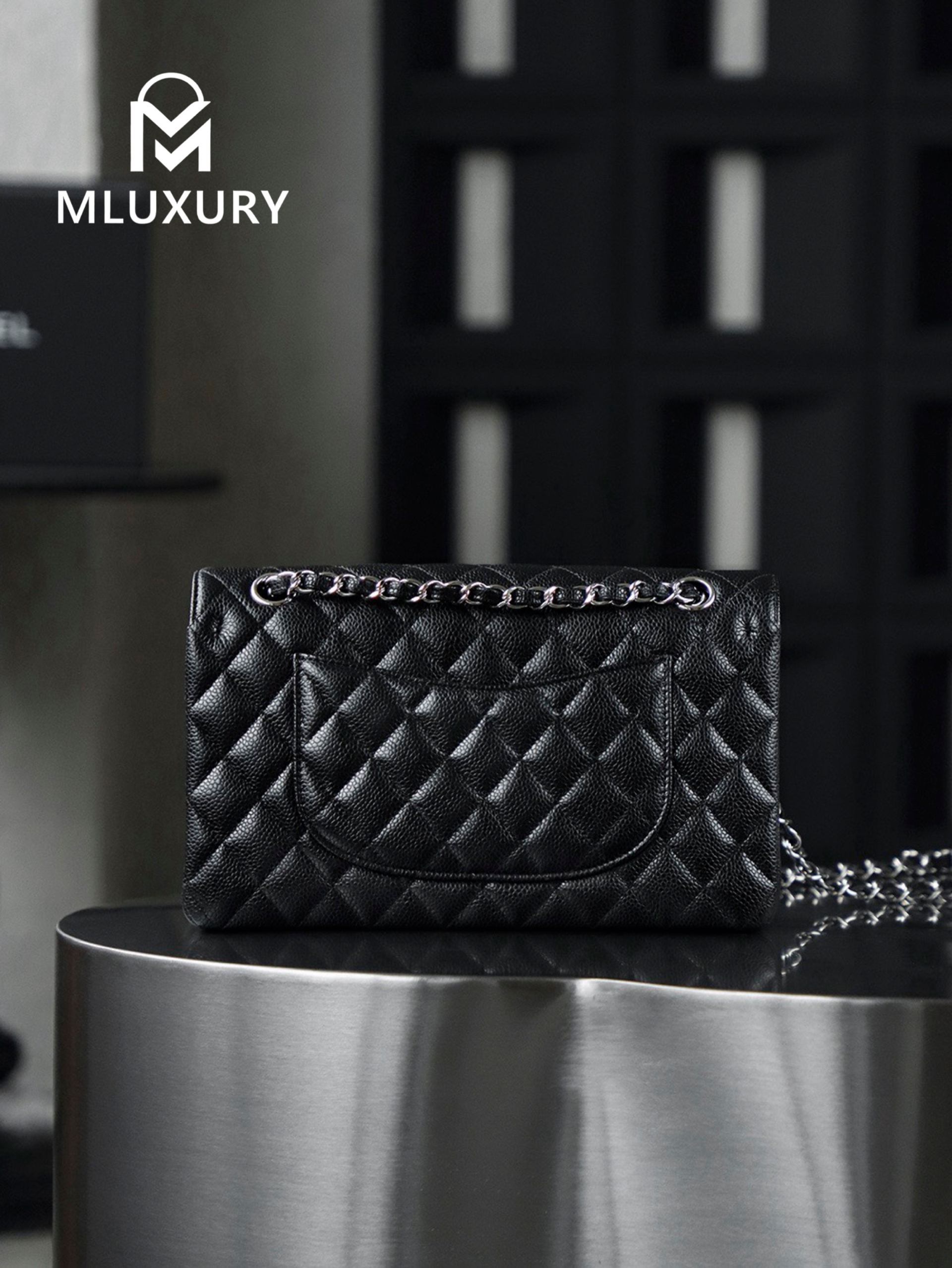 CHANEL CF 25(Classic Flap) Medium，Hass cowhide caviar leather