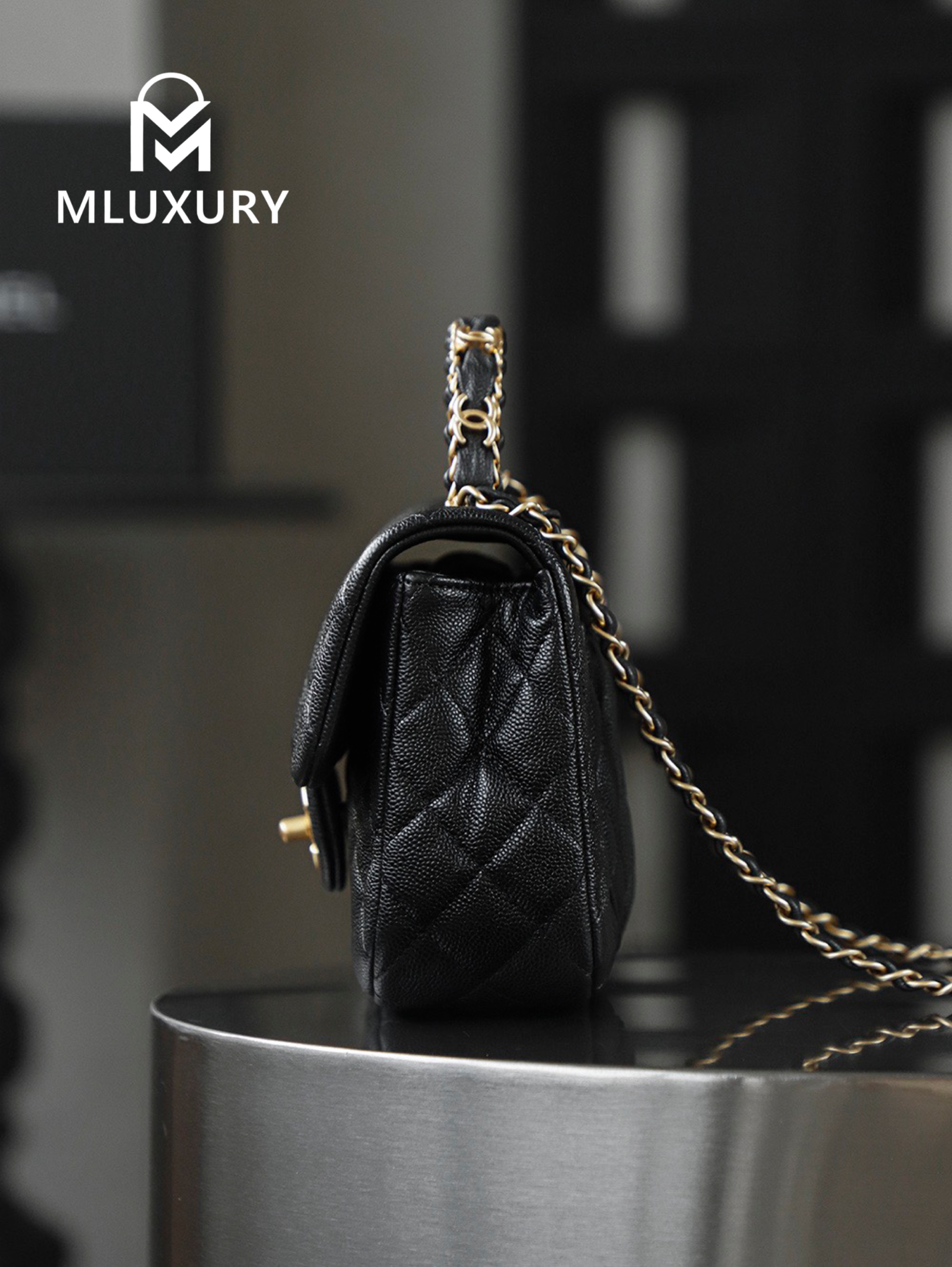 CHANEL CF MINI (25B Leather-Plated Chain), Black & Gold
