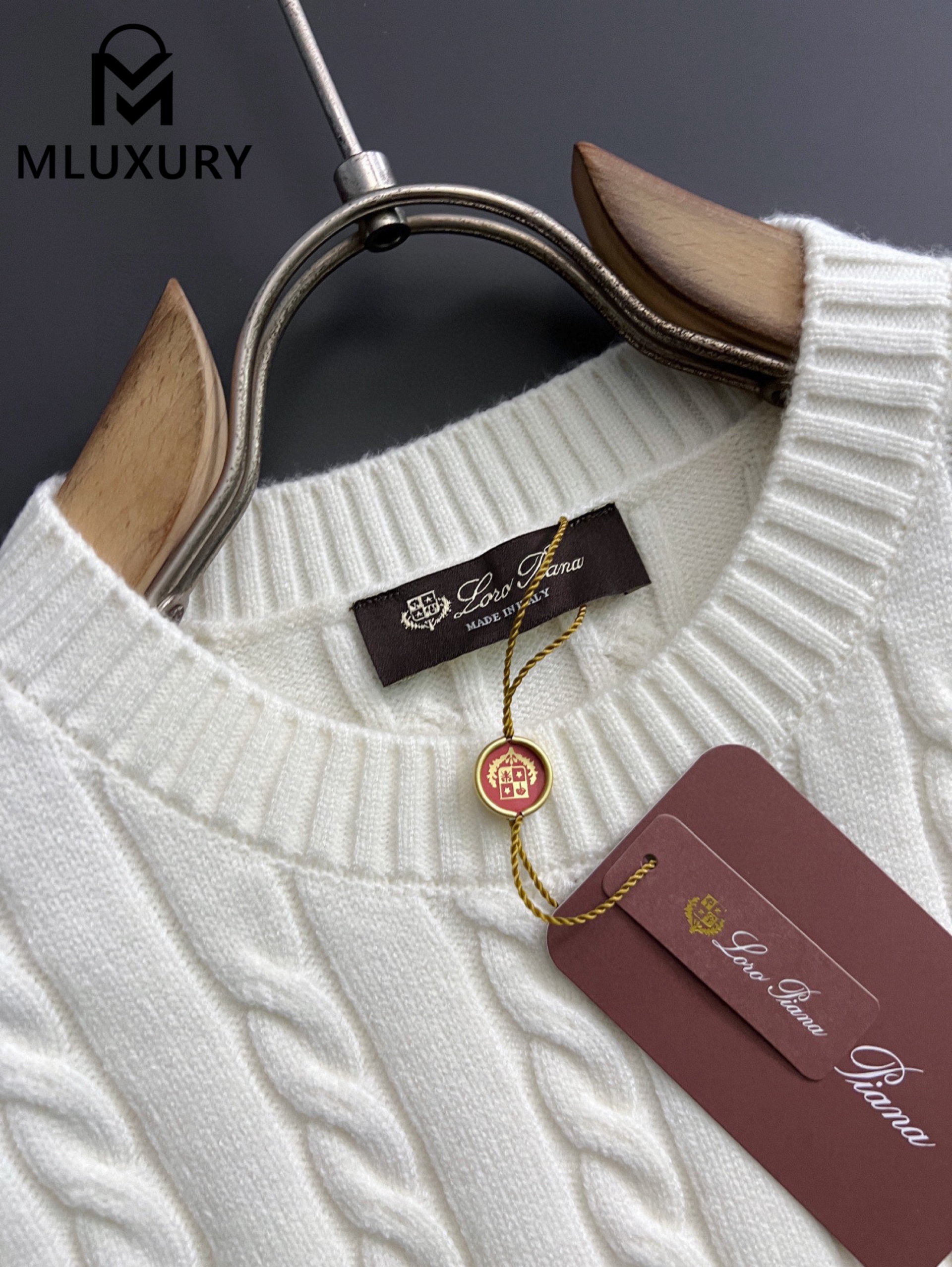 LORO PIANA Classic white knitted wool cardigan