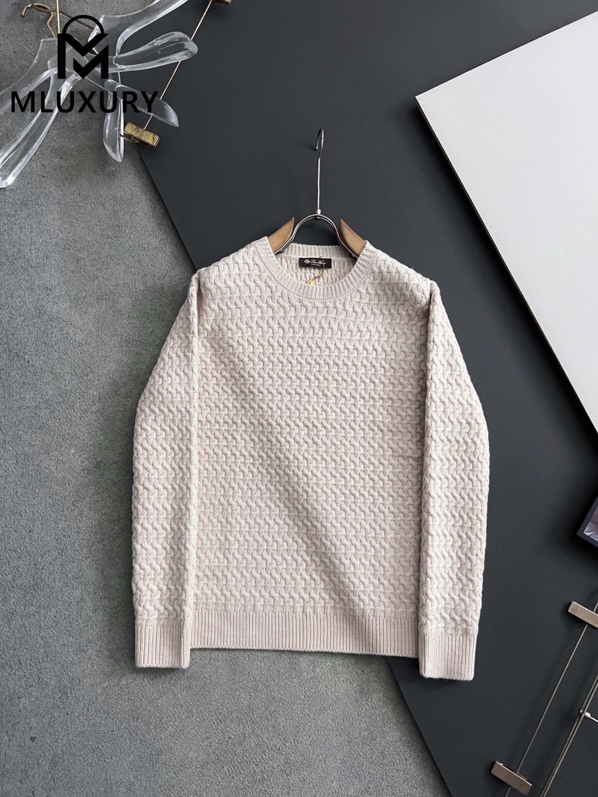 LORO PIANA Classic knitted wool cardigan, Beige