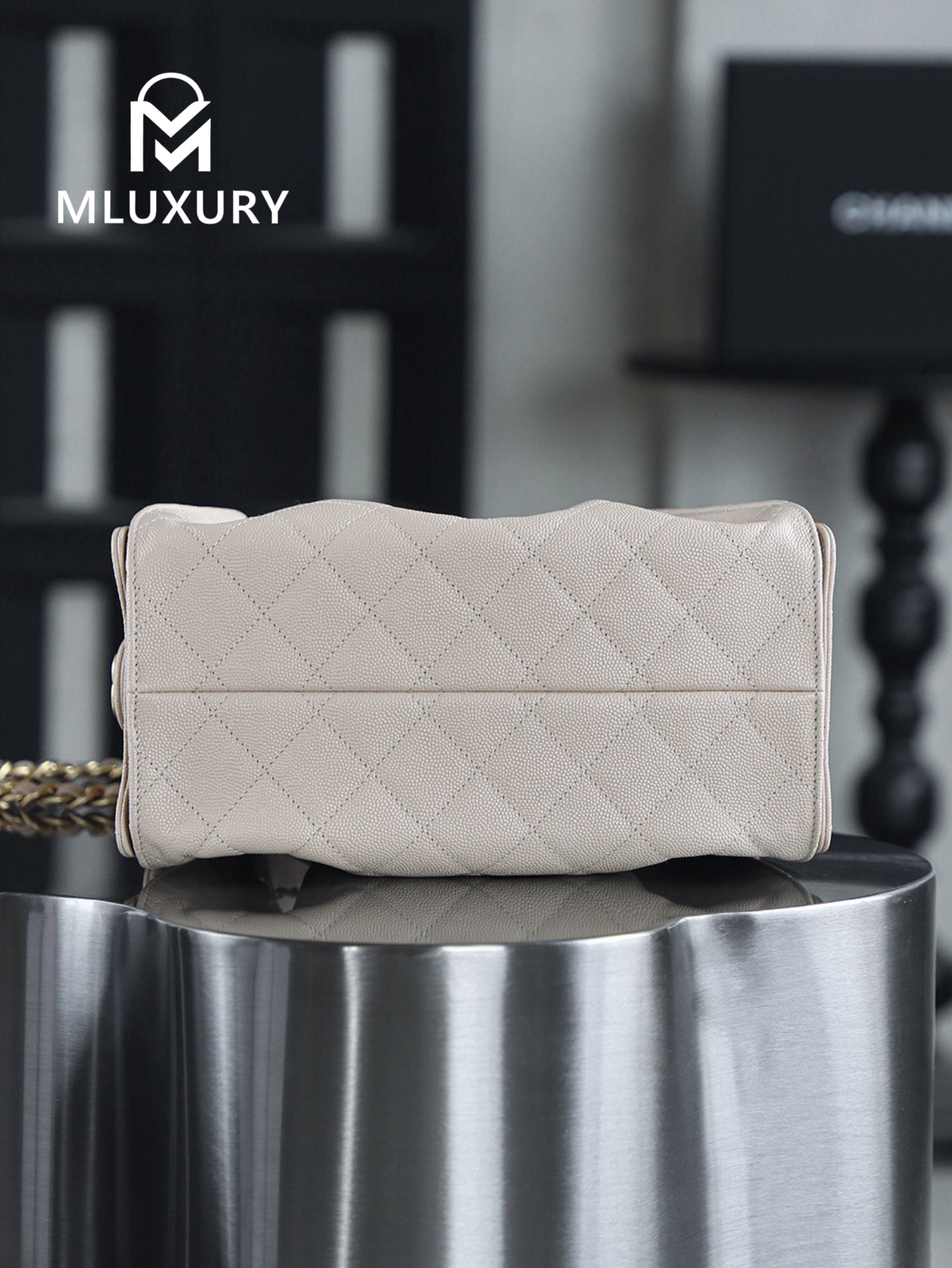 CHANEL 25Bag (Small Size)